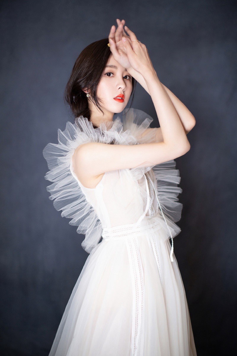 陈都灵